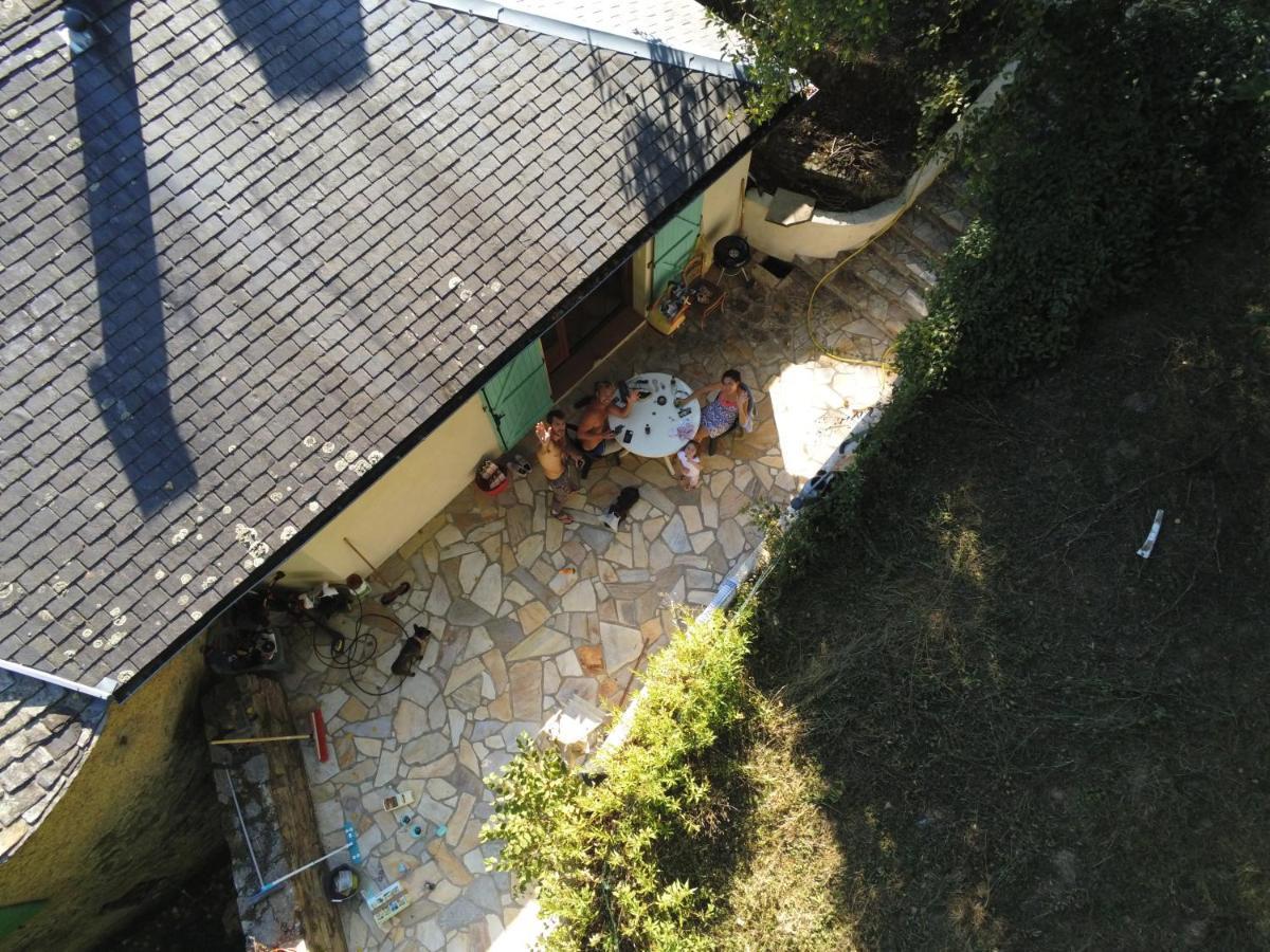 Gite Au Bord De La Riviere Gijou Saint-Pierre-de-Trivisy ภายนอก รูปภาพ