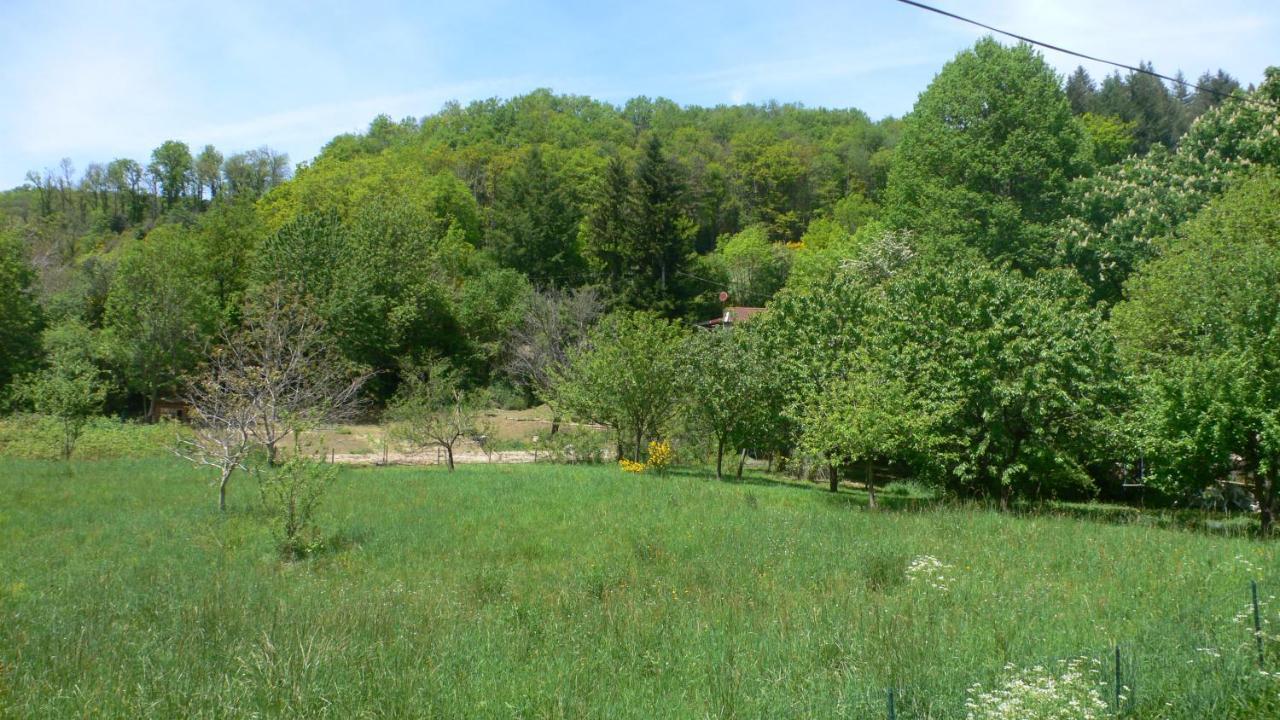 Gite Au Bord De La Riviere Gijou Saint-Pierre-de-Trivisy ภายนอก รูปภาพ