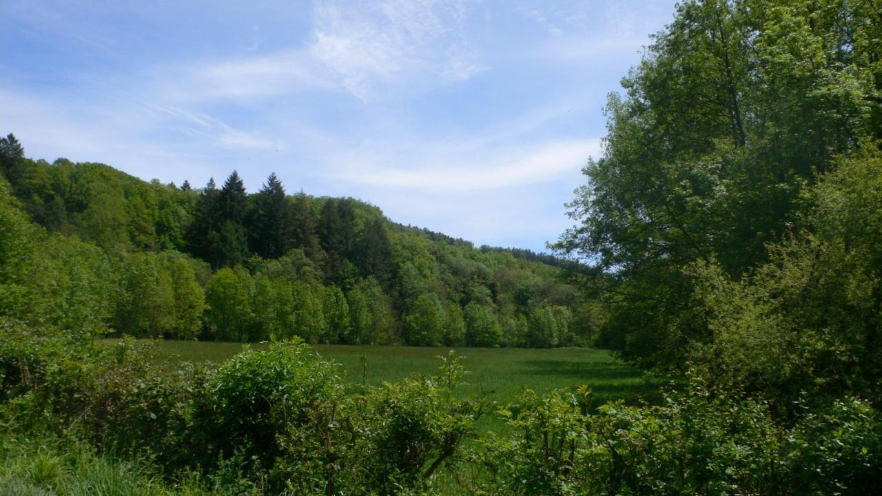 Gite Au Bord De La Riviere Gijou Saint-Pierre-de-Trivisy ภายนอก รูปภาพ