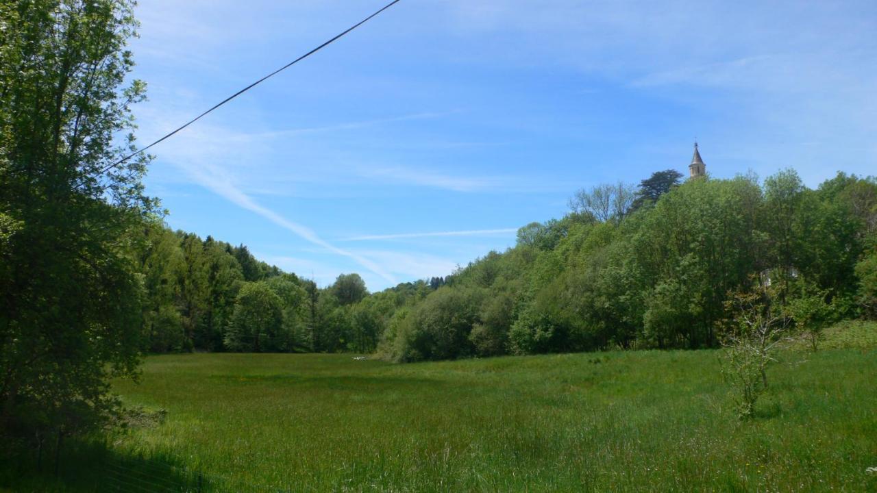 Gite Au Bord De La Riviere Gijou Saint-Pierre-de-Trivisy ภายนอก รูปภาพ
