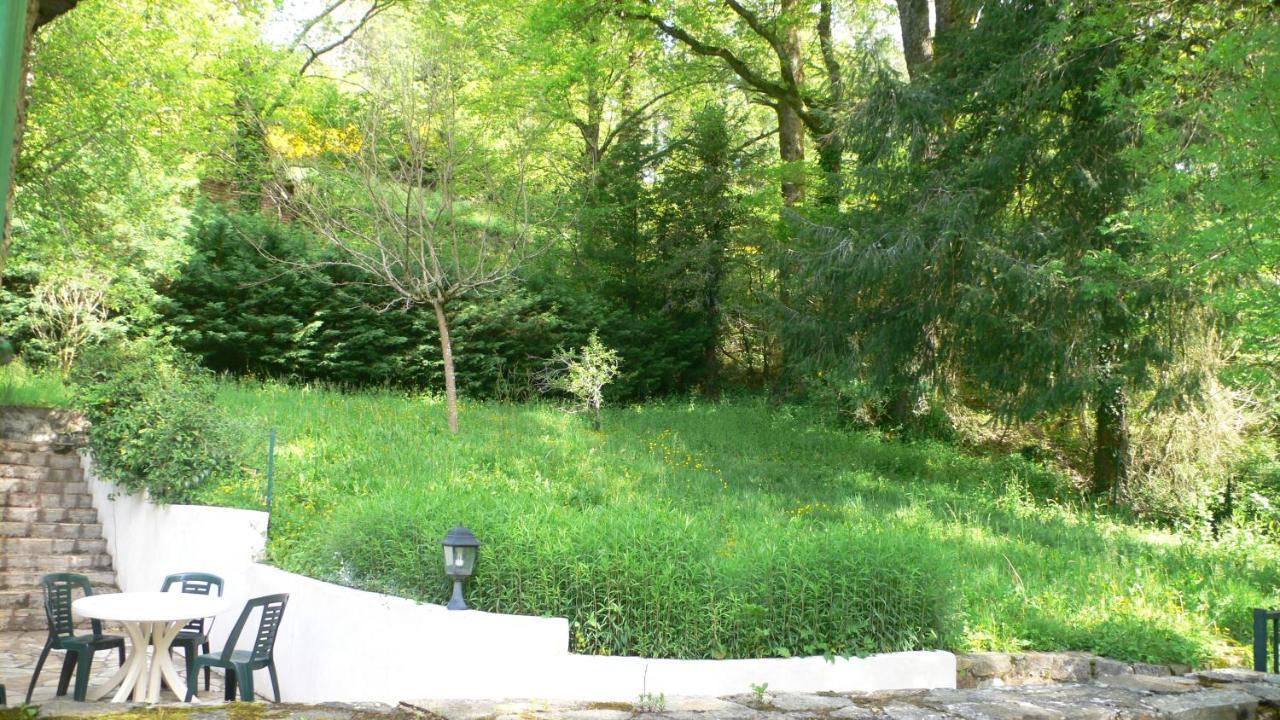 Gite Au Bord De La Riviere Gijou Saint-Pierre-de-Trivisy ภายนอก รูปภาพ